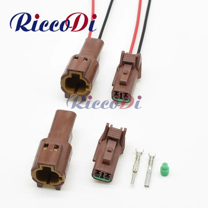 Overview of 2-pin car wiper and front turn signal connector plug for Nissan vehicles