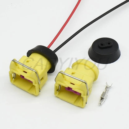Installation demonstration of DJ144473-4 3.5mm series 2 pin automotive unsealed power connector for reliable car wiring