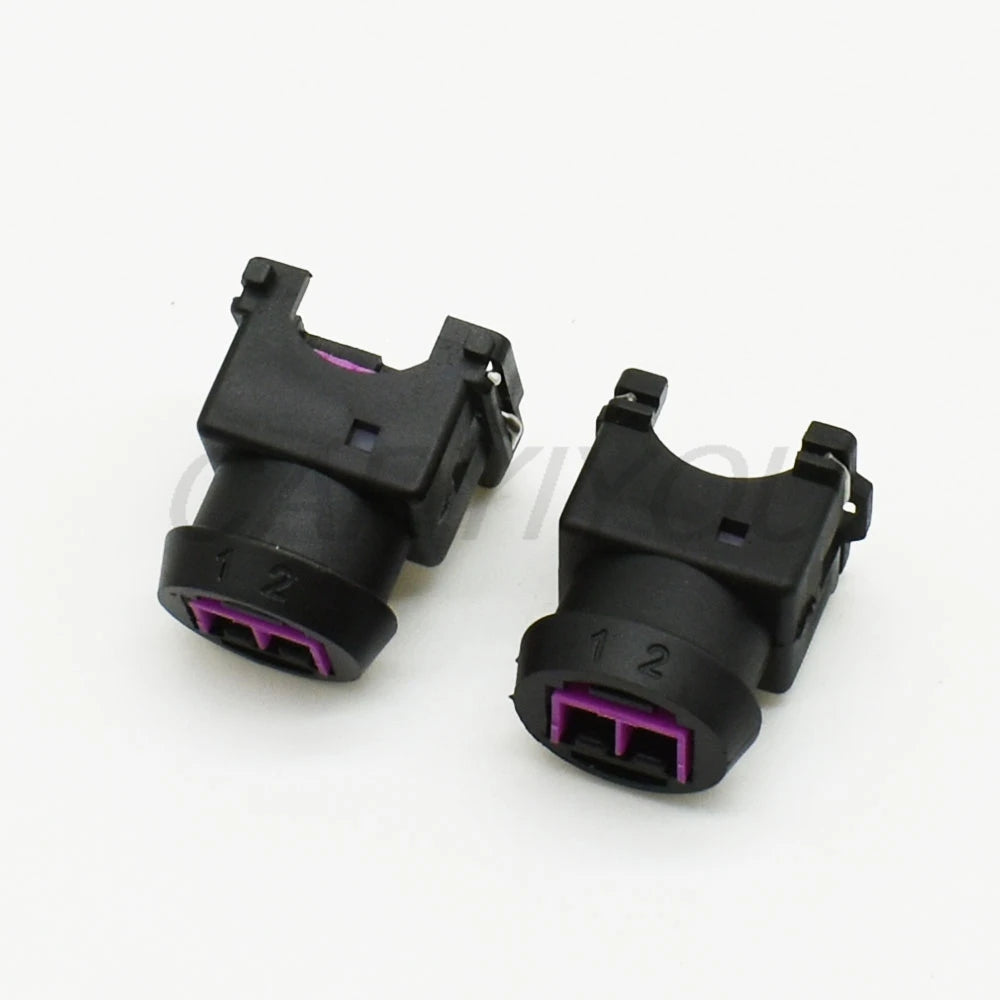 Mating interface of DJ7023A/B 3.5mm series 2 pin automotive connector plug for secure fit in wiring harnesses