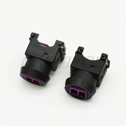 Mating interface of DJ7023A/B 3.5mm series 2 pin automotive connector plug for secure fit in wiring harnesses