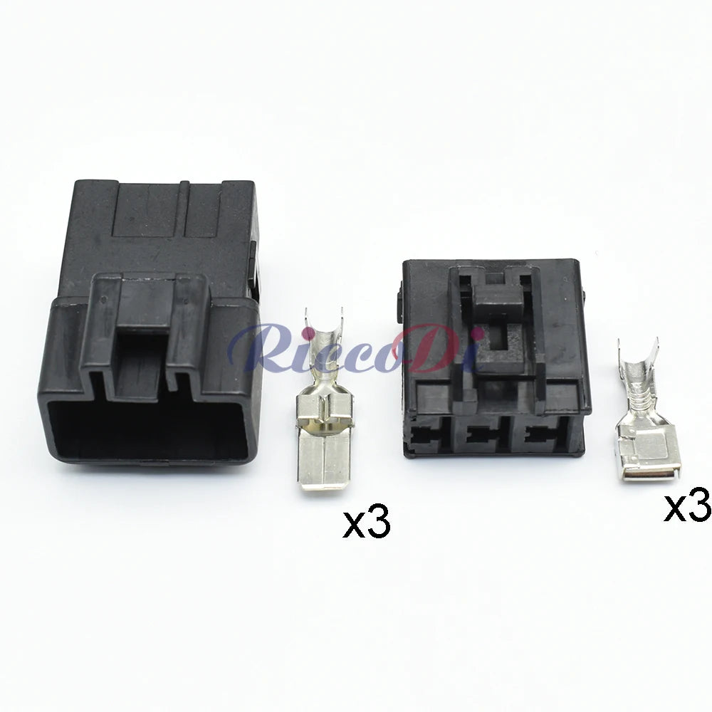 312 unsealed series 3-Pin automotive wire harness connector 7282-3030 7283-3030 installed in vehicle wiring showing male and female plug connection