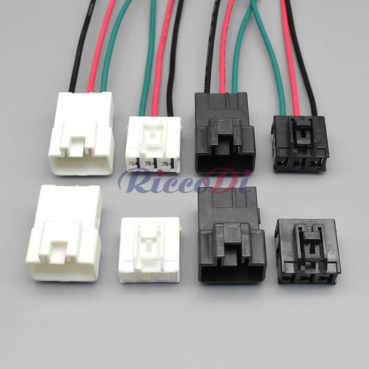 Close-up of 3-Pin terminals in 312 unsealed series automotive wire harness connector 7282-3030 7283-3030