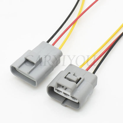 Locking mechanism of 3-hole automotive electric fan control connector ensures secure connection