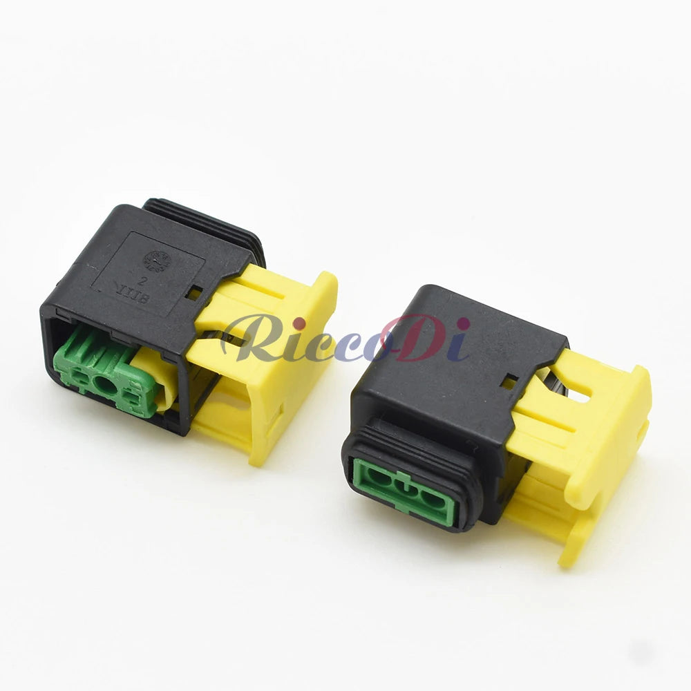 High temperature resistance detail of 3 Pin 1.5 Series AC Assembly Connector 3-1418448-1