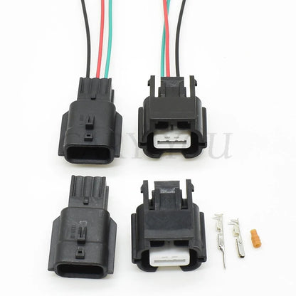 Detailed view of plastic housing and wiring of 3-Pin sealed ABS sensor waterproof wire connector 7283-8852-30 7282-8852-30