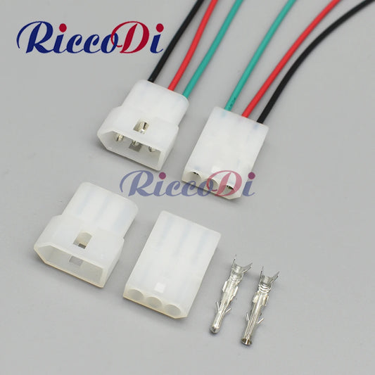 3 pin automotive connector plug socket with terminals and seals model 0309-1032