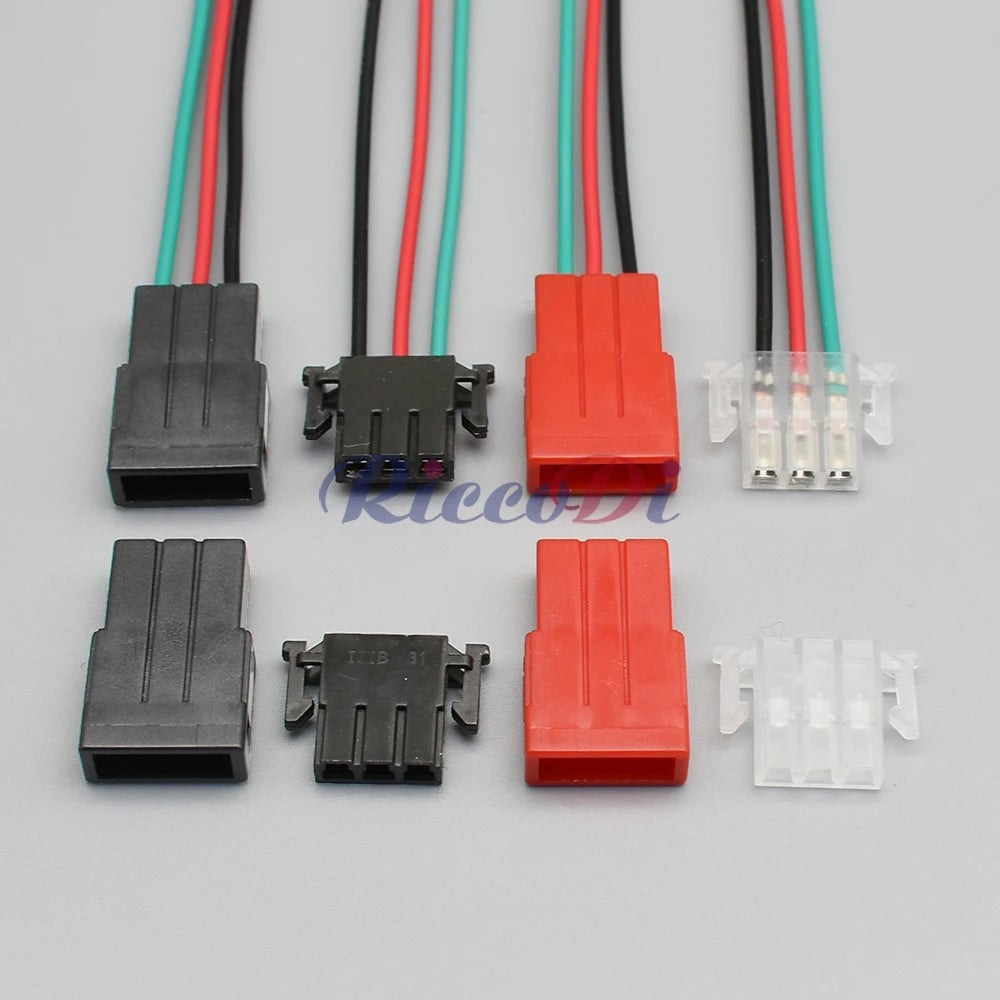3pin-connector-housing-closeup
