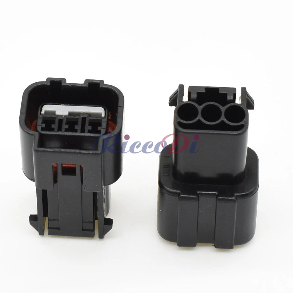 Detailed view of waterproof seal and secure connection in automotive 3-pin female plug