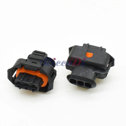 Waterproof seal and housing of 3-Pin auto sensor connector for secure diesel pump connection