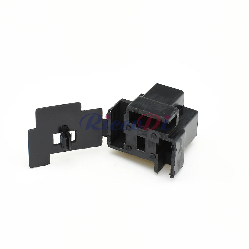 Sealed design of 3-pin H4 headlight socket connector ensures reliable waterproof connection for vehicle lighting system