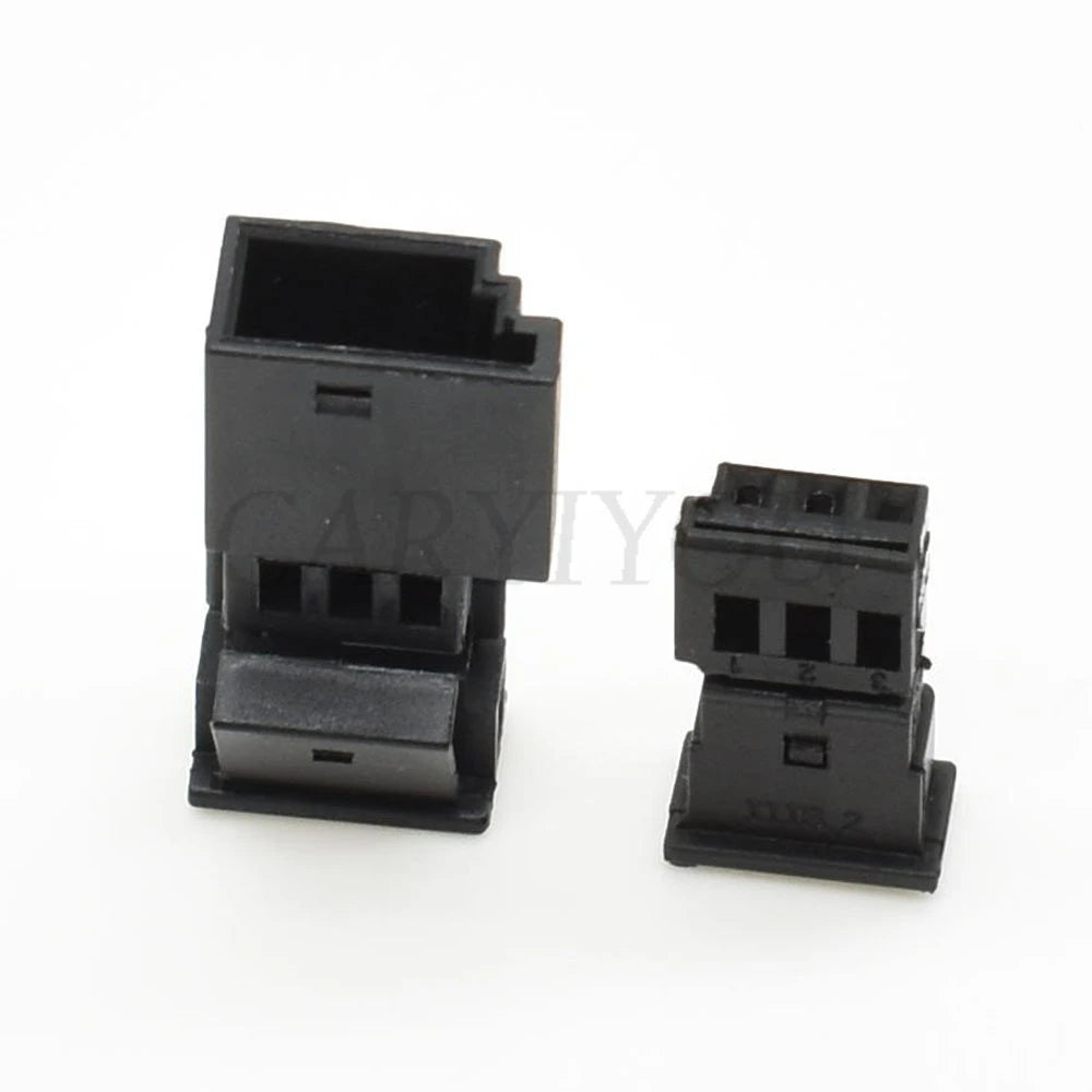 3-pin automotive stereo connector 1718346-1 installed in car speaker and rain sensor system for secure connection