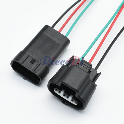 Detailed view of terminal pins and protective housing for Toyota 1JZ 2JZ VSS Map Sensor connector