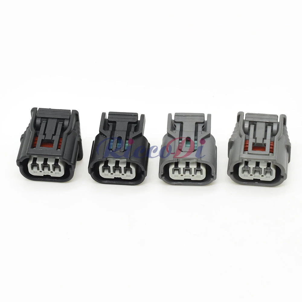 Durable plastic housing of 3-pin automotive connector 6189-7037 HX 040 for long-lasting performance