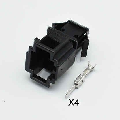 4 pin 3.5mm VW Audi automotive connector interface view