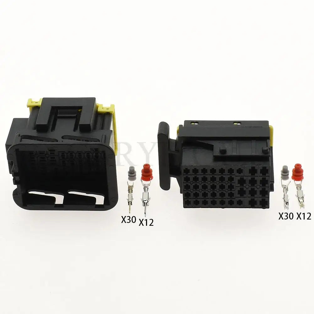 42 pin automobile ECU connector waterproof sealed plug sockets showing locking structure