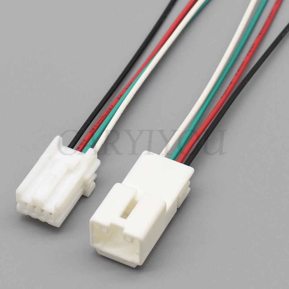 4 Pin 7282-5976 7283-5976 reversing camera warning light connector installed in Teana Qashqai car