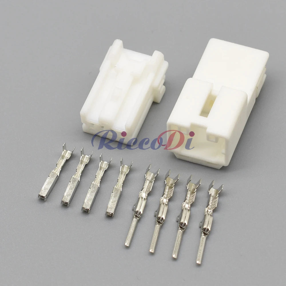 Close-up of 4 Pin 7282-5976 7283-5976 reversing camera warning light connector terminals for Teana Qashqai