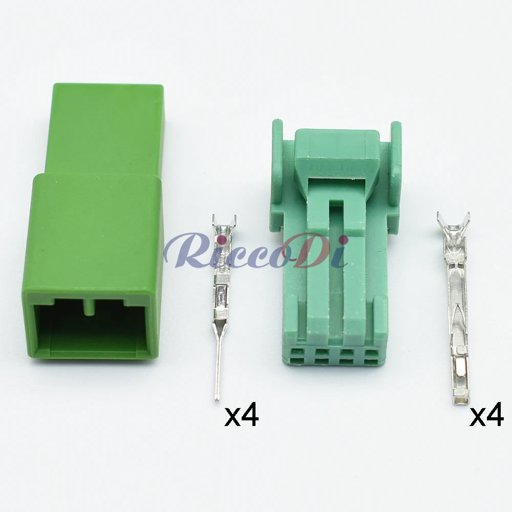 Close-up of terminals for IL-AG5-4S-S3C1 IL-AG5-4P-S3T2 4 pin automotive fog light switch plug socket connector