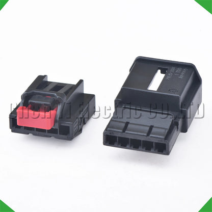 5G0972715 rear lamp wire harness connector