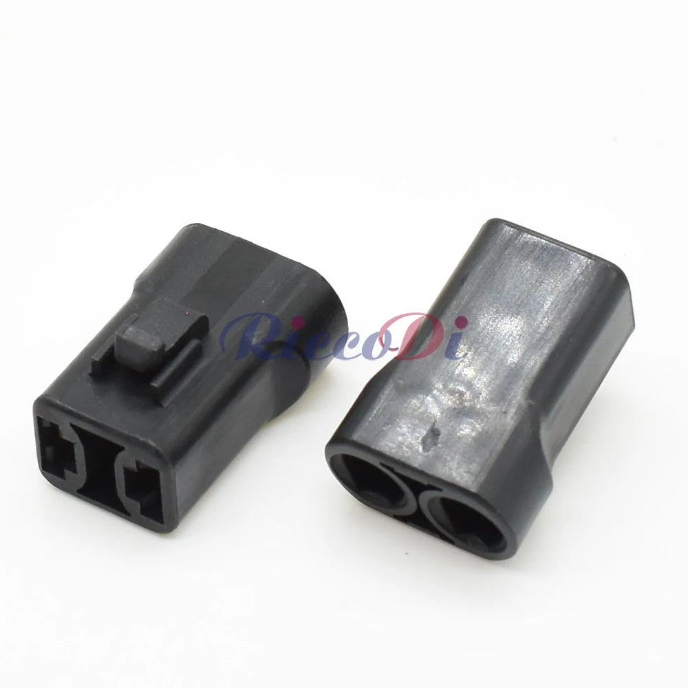 Close-up of terminals on 6.3mm series 2 pin black female connector DJM7021-6.3-21 for secure automotive connections