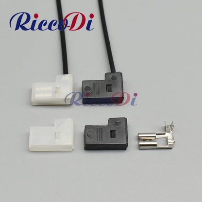 6.3mm flag style automotive lamp socket connector with spring lock for vehicle lighting systems
