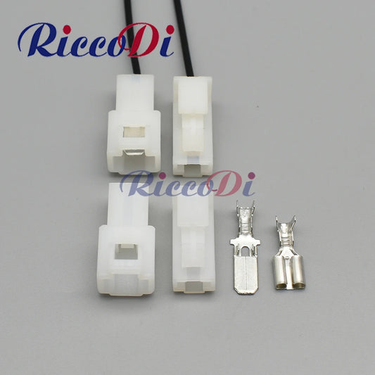 6.3mm automotive male and female unsealed cable wiring connector with white plastic housing for reliable electrical connection