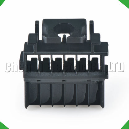 6 pin automotive tail light wire harness connector