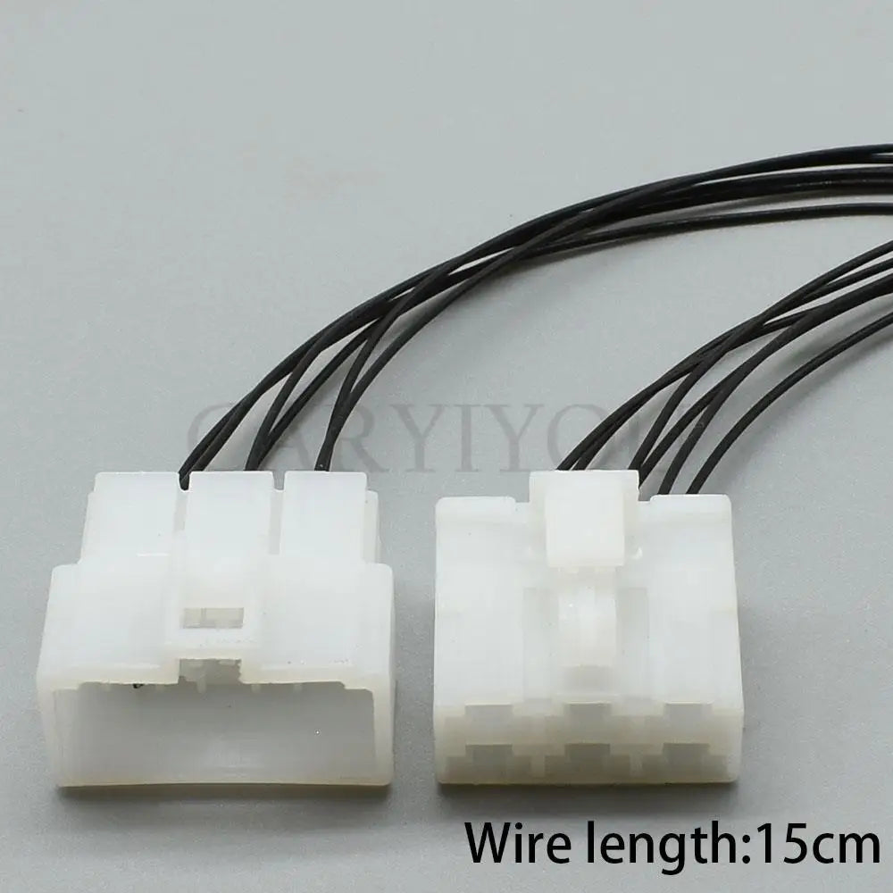 6 pin car wiring harness socket connector for reliable power and signal transmission