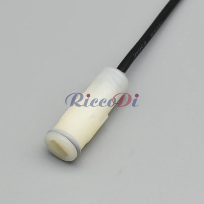 1 Pin 7.8mm automotive wiring harness connector attached to cable for stable and durable vehicle electrical connections