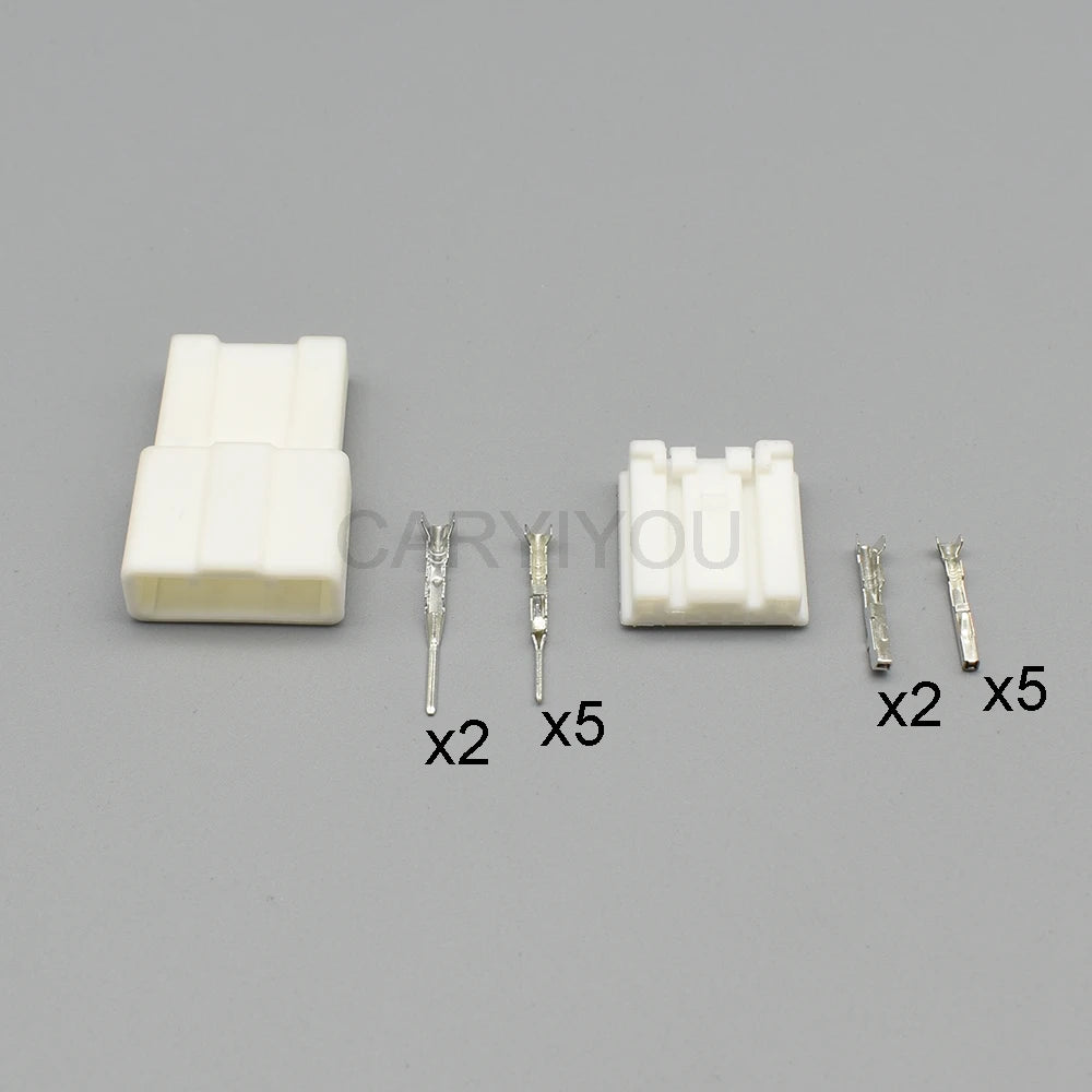7 pin 0.6/1.2 series 21W car central control latcher plug male female docking composite socket series for Toyota