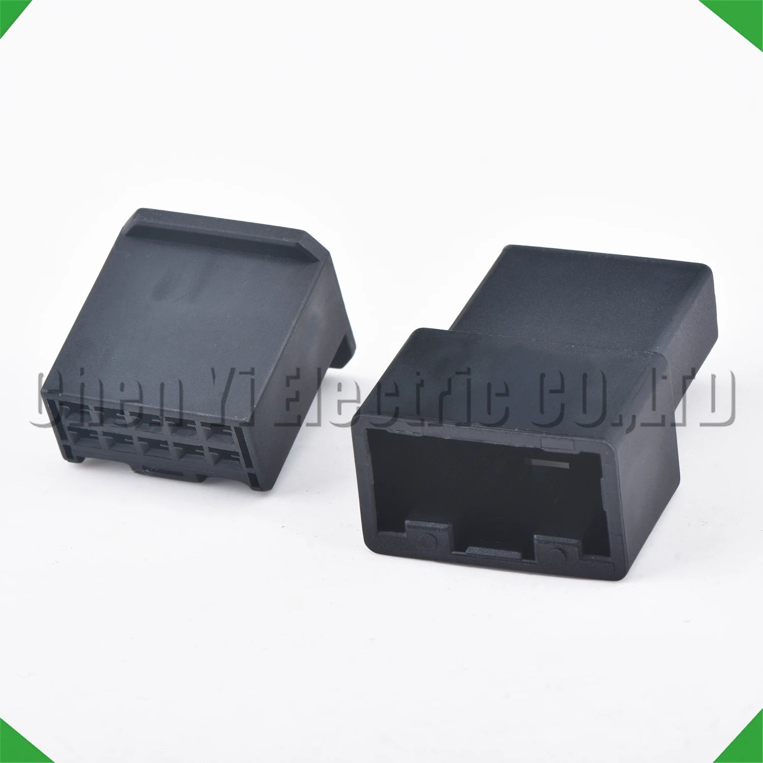 Audio and horn harness connector 7289-7613-30