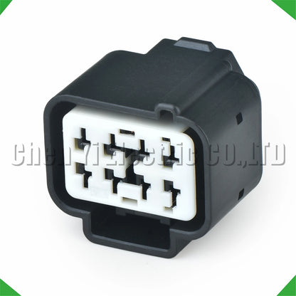 8 pin automotive connector for headlight and air conditioning pump
