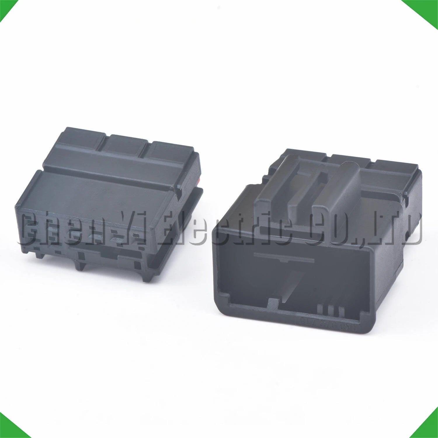 8 pin automotive connector for reverse and LED tail lights