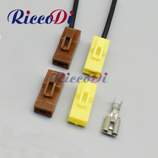 9.5mm automotive female housing connector plug and socket DJ7015-9.5-21 for secure fuse box wiring and vehicle electrical connections