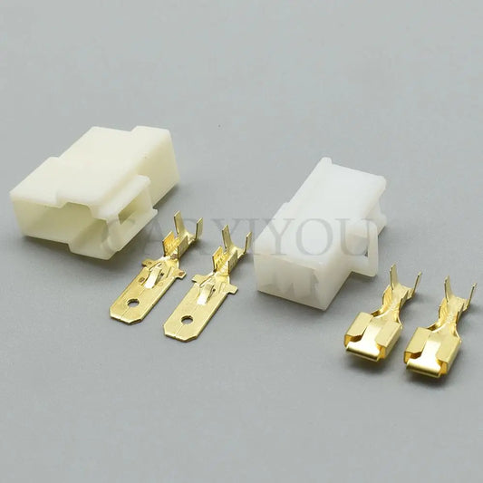 male and female automotive connector for reliable wiring harness installation in vehicles