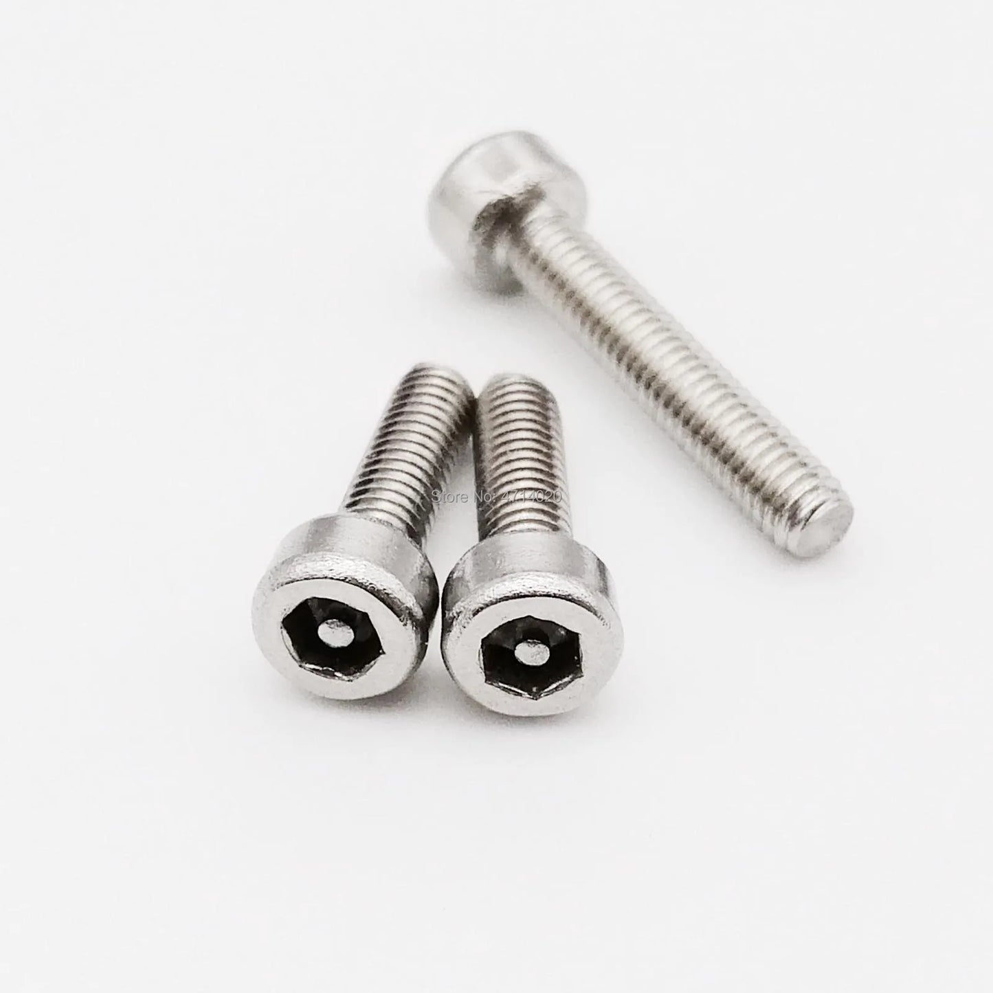 Close_Up_M3_304_Stainless_Steel_Hex_Socket_Security_Screw_Pin_Detail