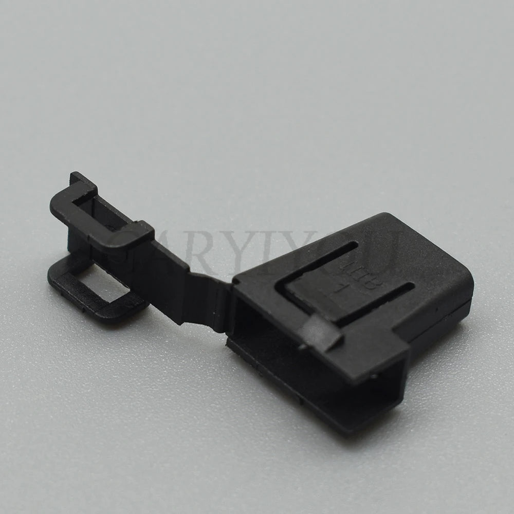 Automotive female connector with terminal used in vehicle electrical systems for reliable wire harness connections