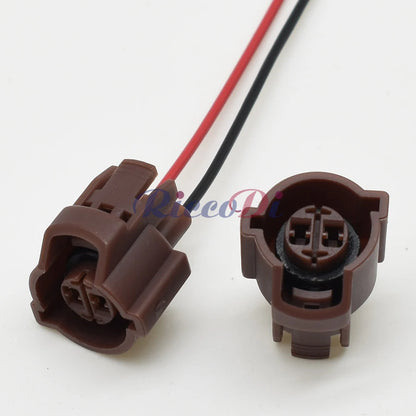 Rubber seals on DJ70248Y-2 automotive connector plug ensuring waterproof and durable car wiring performance