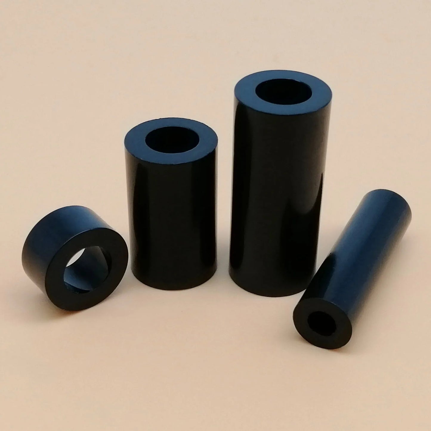 Durable_ABS_nylon_non-threaded_spacer_for_PCB_board_and_TV_mounting