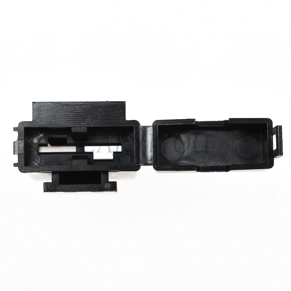Medium Car Fuse Holder with Terminal Black Lighter Socket Automotive Electrical Frontal BX2017