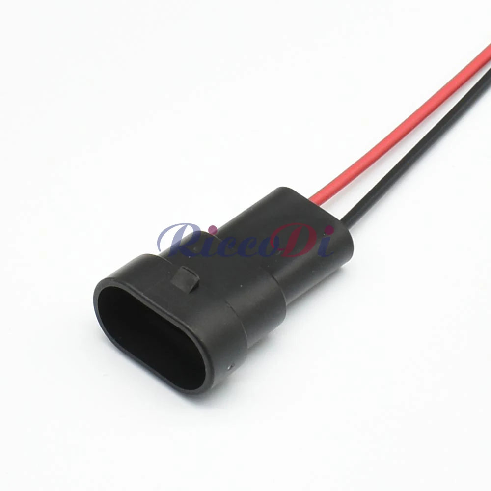 versatile wiring harness connector for automotive HID lighting and power circuits