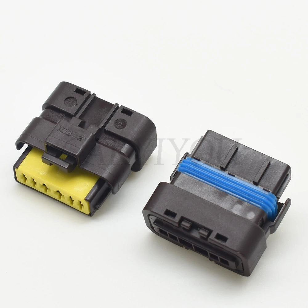 1.5 / 2.8 Series 6 Pin Waterproof Automotive Fuel Pump Connector 211PC069S0190 Auto Wire Socket