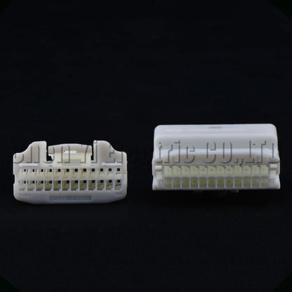 24 Pin Audio Navigation Host Connector 1473413-1 1376103-1 1318917-1 for Toyota Nissan