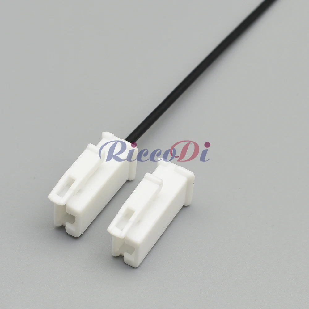 1 Pin Female Automotive Wiring Connector Plug with Terminals Compatible with 191911924 / 191 911 924