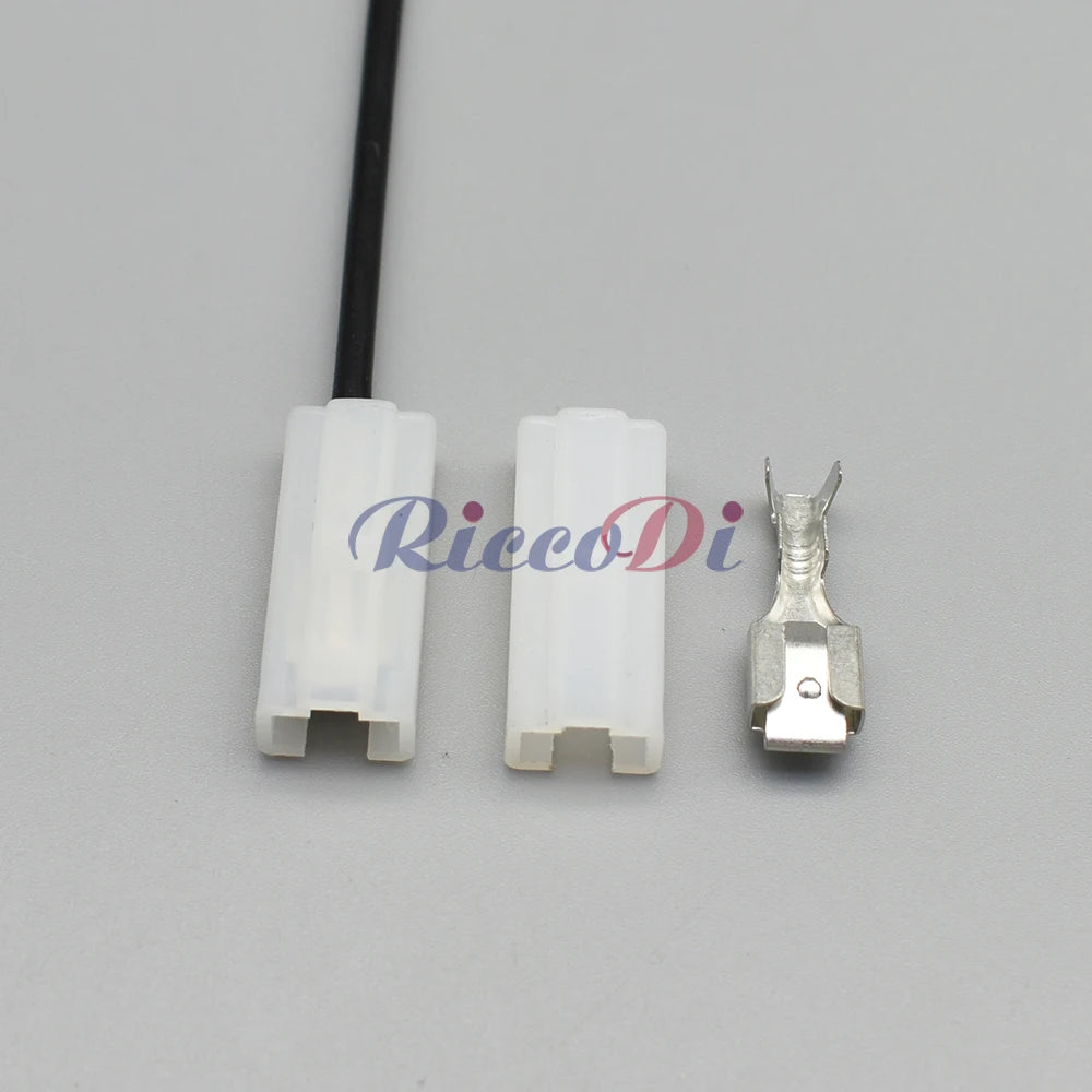 6.3mm Female Automotive Wire Connector Plug with Terminal for Cable, Fuse Box, and Sealed Wiring
