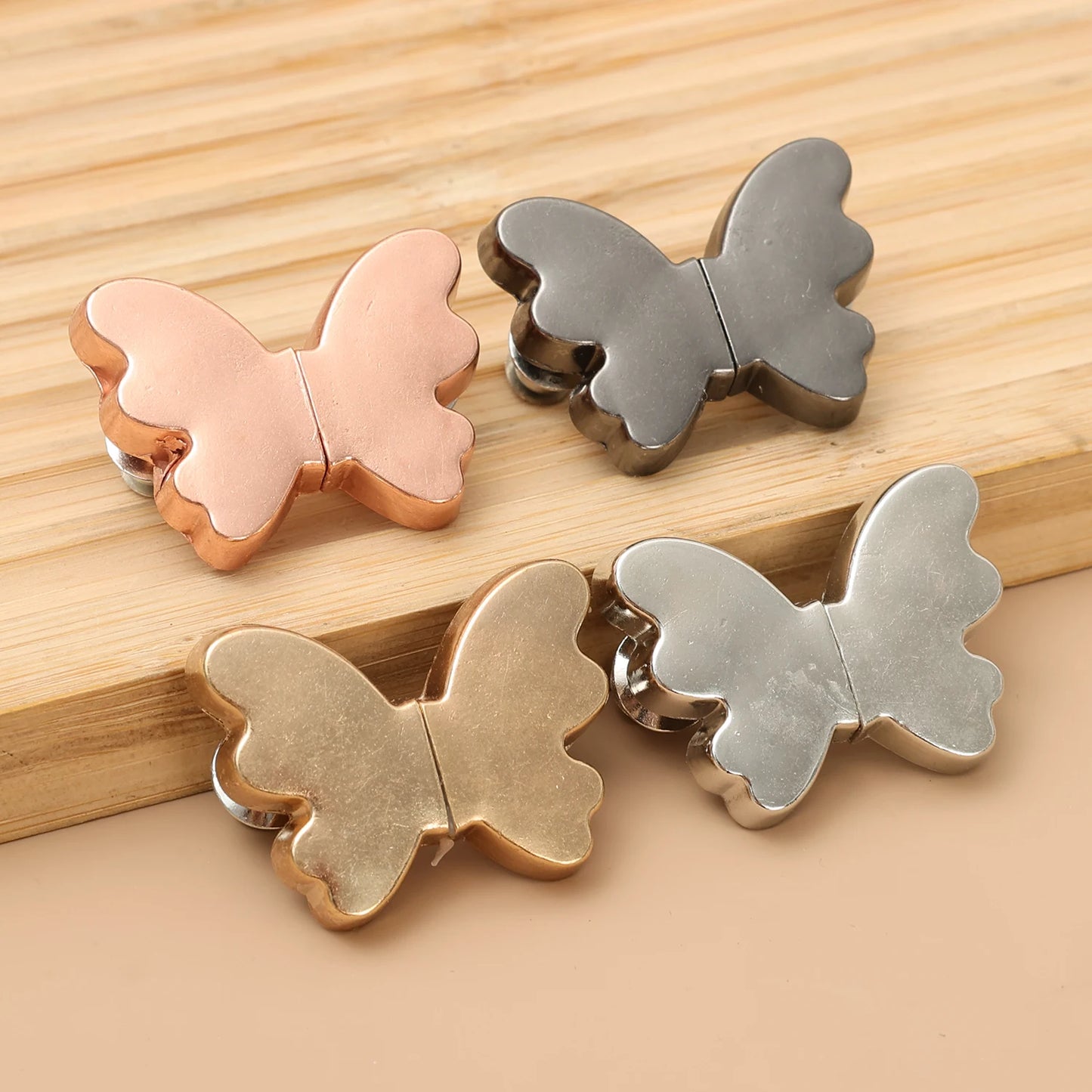 Butterfly Magnetic Curtain Clips — Nail-Free Detachable Window Curtain Buckles