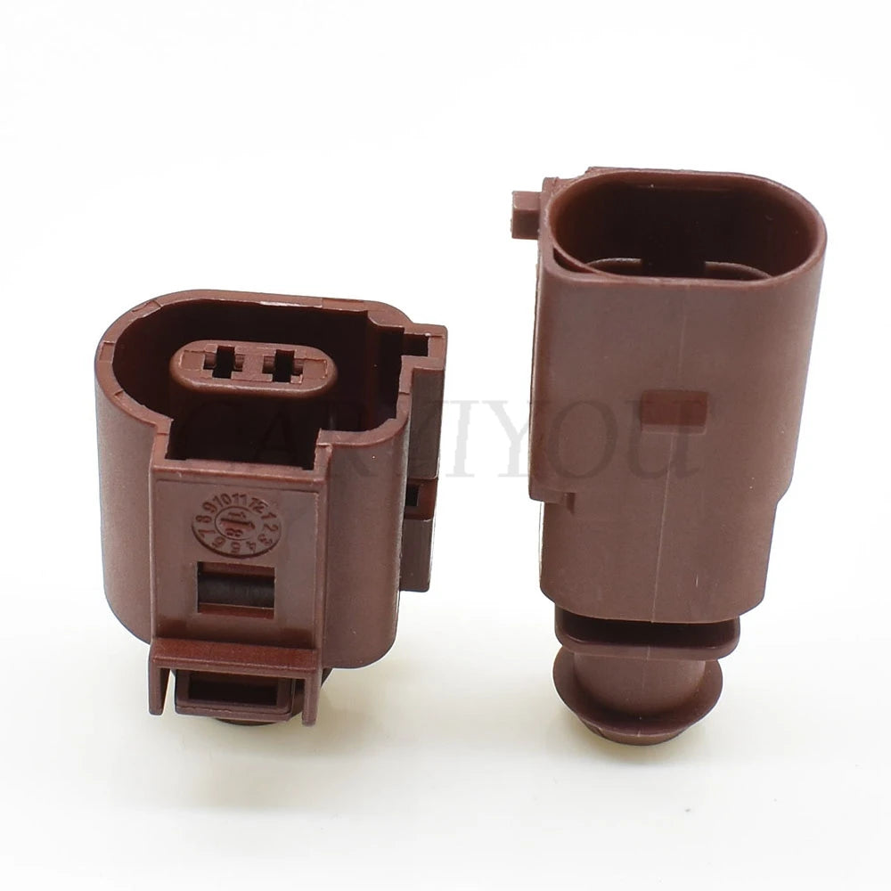 Automotive Electric Hand Brake Rear Wheel Cylinder Motor Connector Plug 1J0973802 / 1J0973702A / 1J0973702A