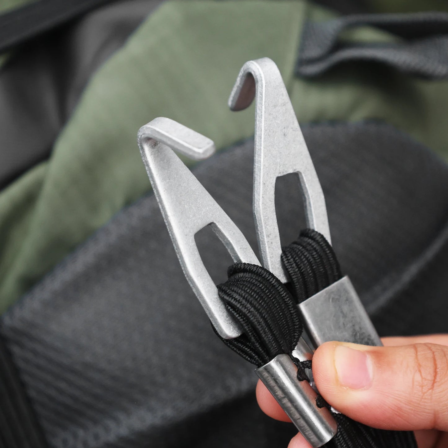 Motorcycle Luggage Strap with Aluminum Hooks Adjustable Flat Bungee Cord for Helmet Saddlebag Tie Down Elastic Cargo Rope 92cm