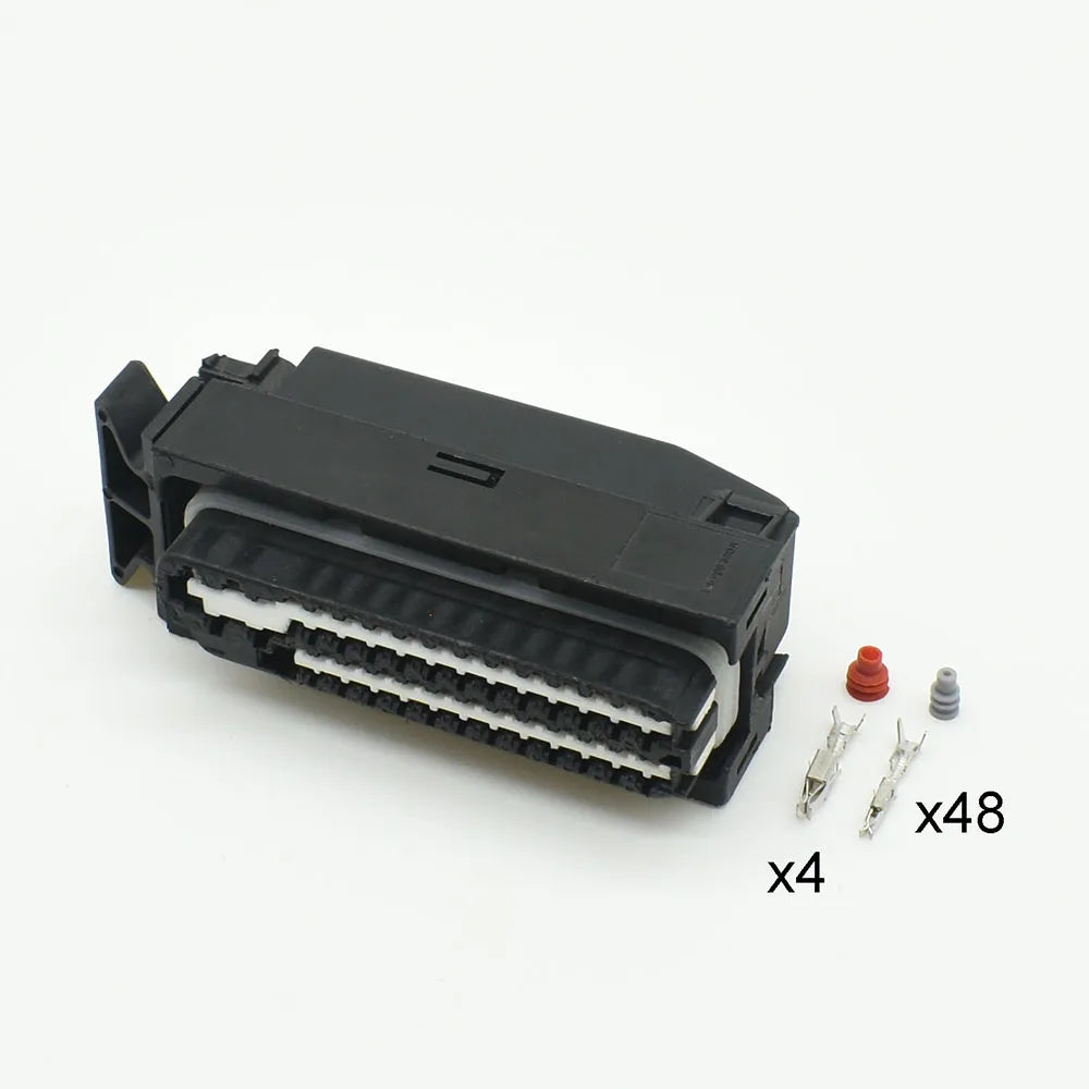 1393436-4 / 1393450-5 / V23542-C1052-B300 Automotive ECU Gearbox Computer Board Connector — Engine Control Socket