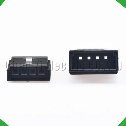4 Pin Audio Multimedia Connector 8E0972643 For VW Audi